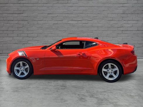 Used 2019 Chevrolet Camaro LT w/ Technology Package RWD image 4