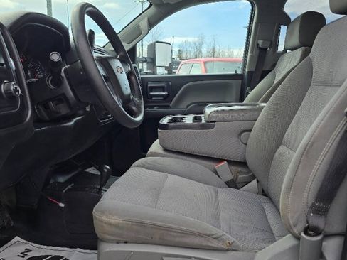 Used 2019 Chevrolet Silverado 2500 W/T AWD/4WD image 11