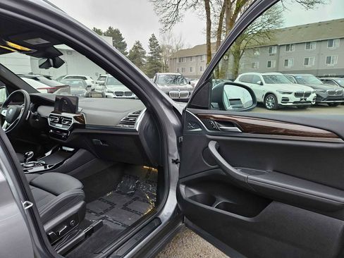 Used 2024 BMW X3 xDrive30i image 10