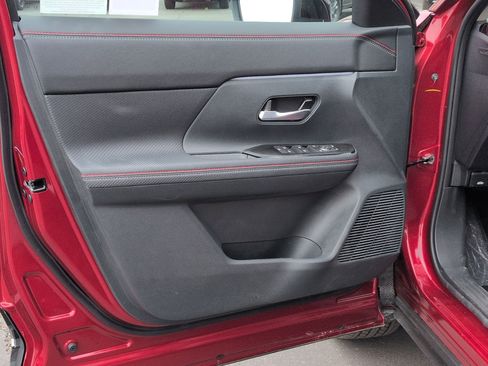 New 2026 Nissan Kicks SR FWD image 13
