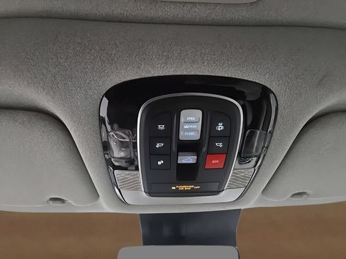 Used 2023 Hyundai Palisade Limited AWD/4WD image 40