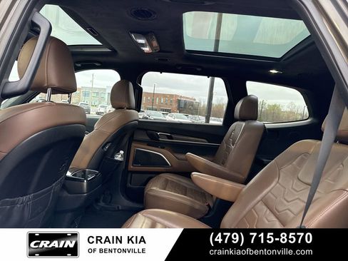 Used 2021 Kia Telluride SX w/ SX Prestige Package image 13