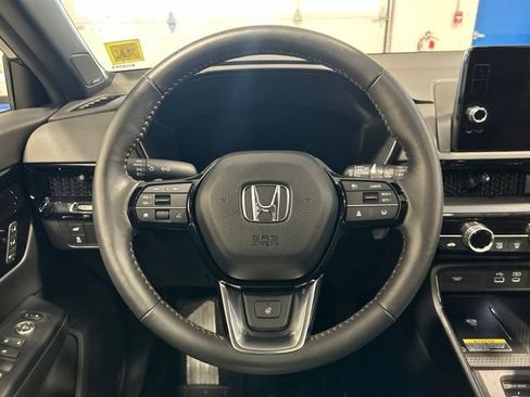 Used 2023 Honda CR-V Sport Touring image 17