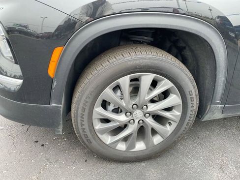 Used 2025 Buick Enclave Preferred image 8