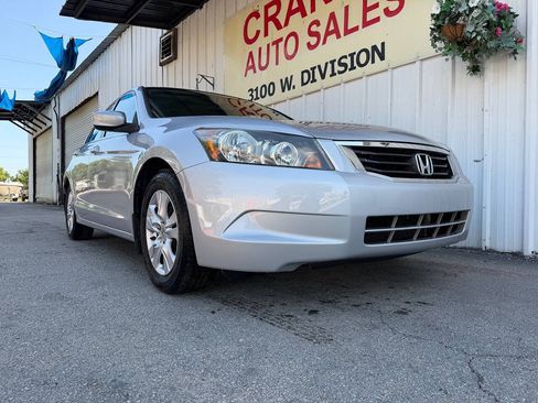 Used 2009 Honda Accord LX-P image 2