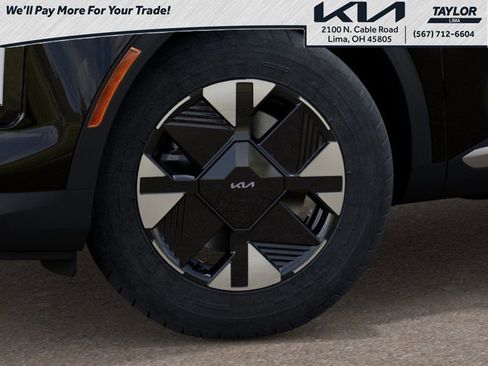 New 2026 Kia Sportage LX FWD image 9