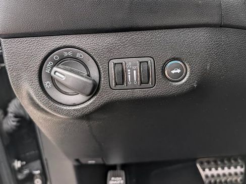Used 2022 Dodge Challenger R/T Scat Pack RWD image 19