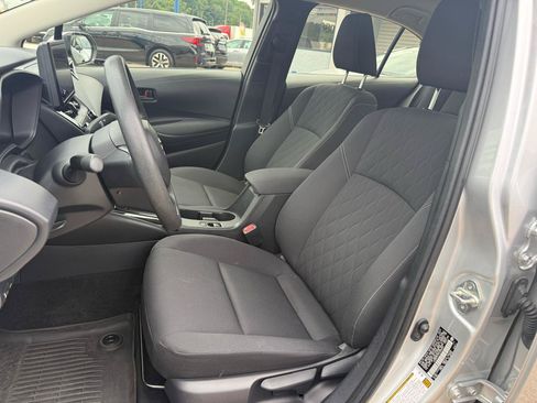 Used 2024 Toyota Corolla LE FWD image 7