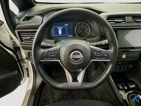 Used 2024 Nissan Leaf SV Plus FWD image 18