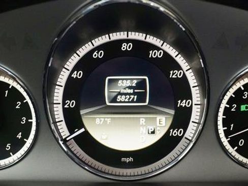 Used 2012 Mercedes-Benz E 350 4MATIC Sedan image 13
