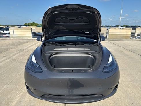 Used 2023 Tesla Model Y Performance AWD/4WD image 9
