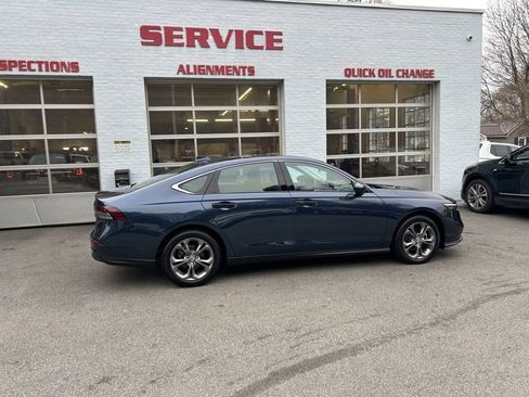 Used 2024 Honda Accord EX image 2