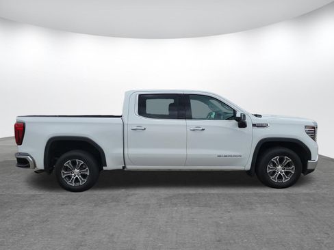Used 2025 GMC Sierra 1500 SLT RWD image 2