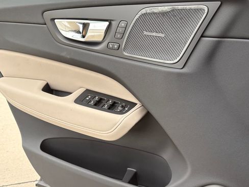 New 2026 Volvo XC60 B5 Plus w/ Protection Package Premier image 18