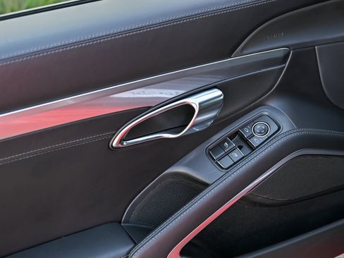 Used 2014 Porsche Boxster RWD image 20