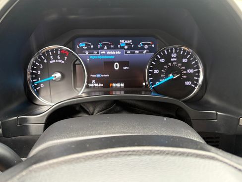 Used 2019 Ford Expedition Max XLT w/ Equipment Group 202A AWD/4WD image 14