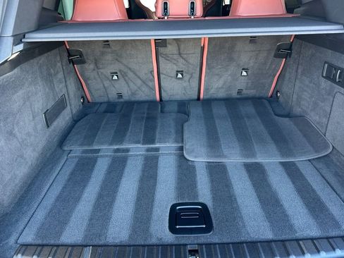 Used 2023 BMW iX M60 image 16