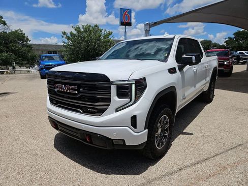 Used 2025 GMC Sierra 1500 AT4 AWD/4WD image 4