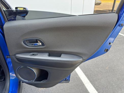 Used 2022 Honda HR-V EX image 39