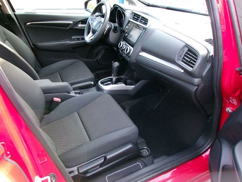 Used 2019 Honda Fit EX image 10