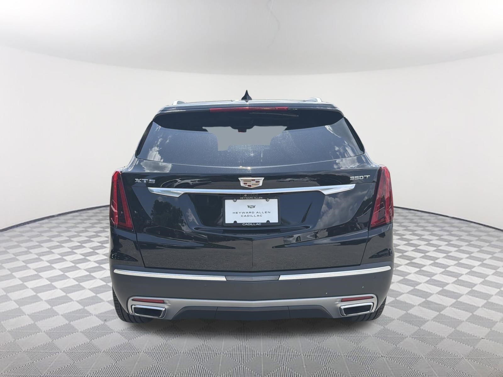 Certified 2022 Cadillac XT5 Premium Luxury w/ Platinum Package FWD image 7