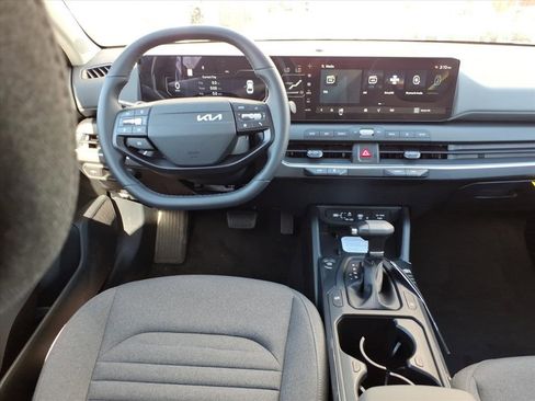 New 2025 Kia K4 EX image 9