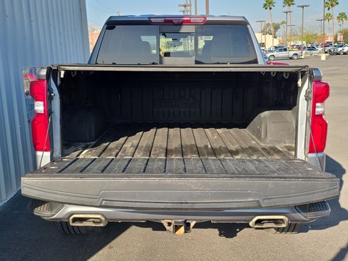 Used 2021 Chevrolet Silverado 1500 High Country w/ Technology Package image 8