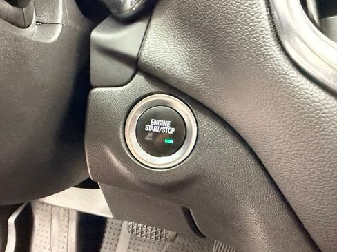 Certified 2023 Chevrolet Equinox LT FWD image 13