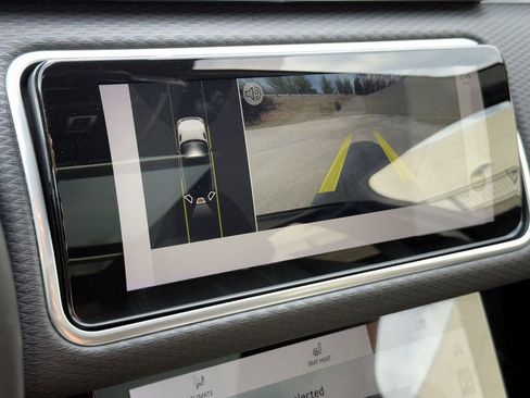 Used 2023 Land Rover Range Rover Velar R-Dynamic S image 24