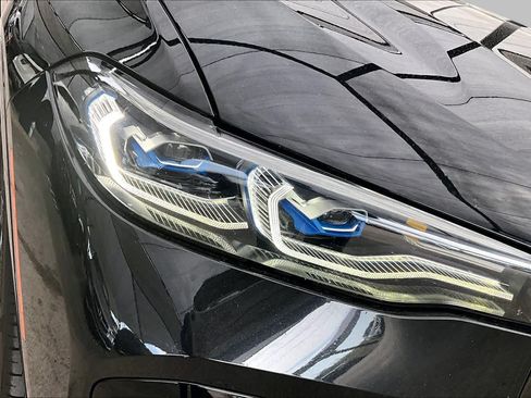 Used 2022 BMW X7 M50i AWD/4WD image 28