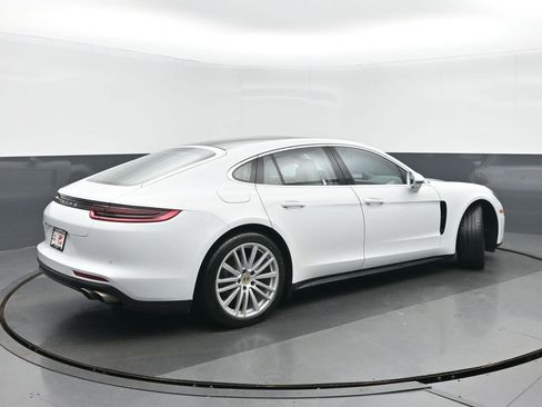 Used 2017 Porsche Panamera 4S w/ Premium Package Plus image 3