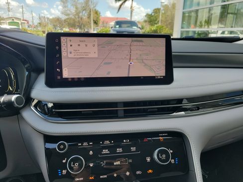 New 2026 INFINITI QX60 Luxe w/ Cargo Package image 25