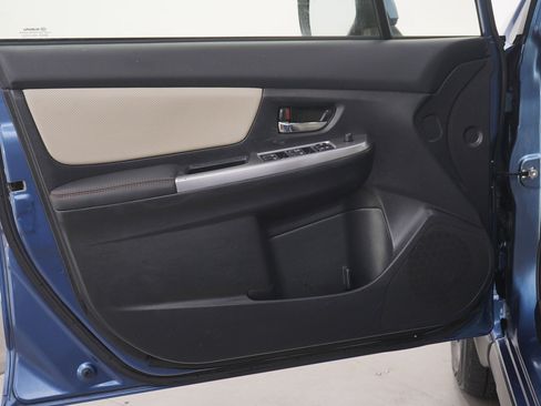 Used 2016 Subaru Crosstrek 2.0i Limited image 21