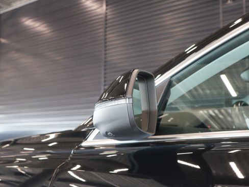 Used 2022 Audi Q8 Premium Plus w/ Premium Plus Package image 28