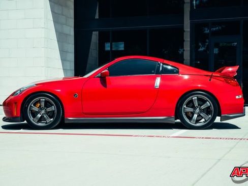 Used 2008 Nissan 350Z NISMO RWD image 45
