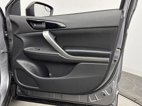Used 2019 Mitsubishi Eclipse Cross ES image 29