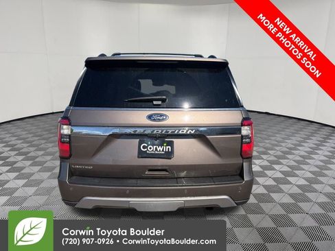 Used 2018 Ford Expedition Limited w/ Equipment Group 301A AWD/4WD image 6