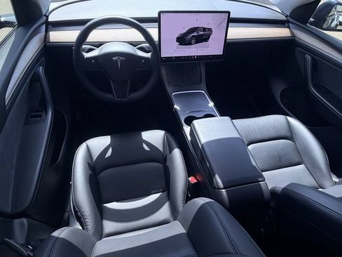 Used 2023 Tesla Model Y Long Range AWD/4WD image 14