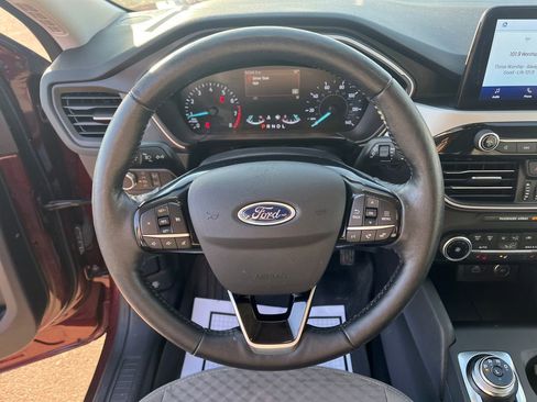 Used 2021 Ford Escape SE w/ Cold Weather Package image 19