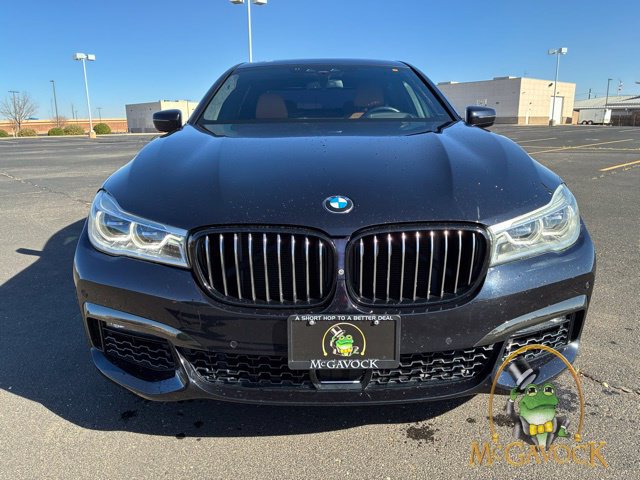 Used 2019 BMW 750i w/ Executive Package RWD image 8
