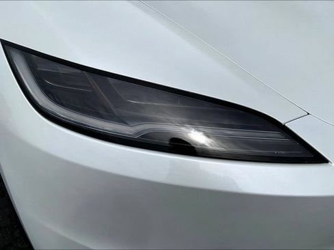 Used 2025 Tesla Model 3 Long Range AWD/4WD image 31