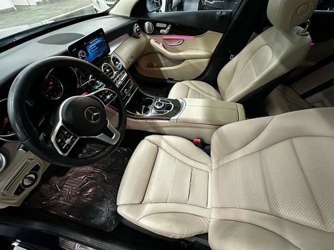 Used 2020 Mercedes-Benz C 300 Sedan w/ Premium Package image 17