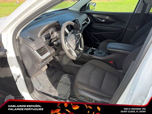 Used 2024 GMC Terrain SLE w/ Driver Convenience Package FWD image 14