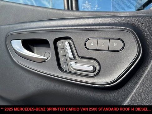 Used 2025 Mercedes-Benz Sprinter 2500 image 15
