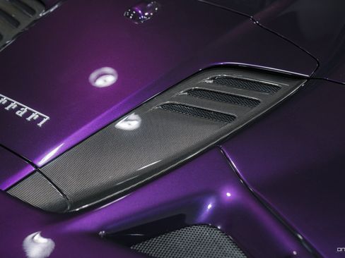 Used 2022 Ferrari F8 Tributo RWD image 8