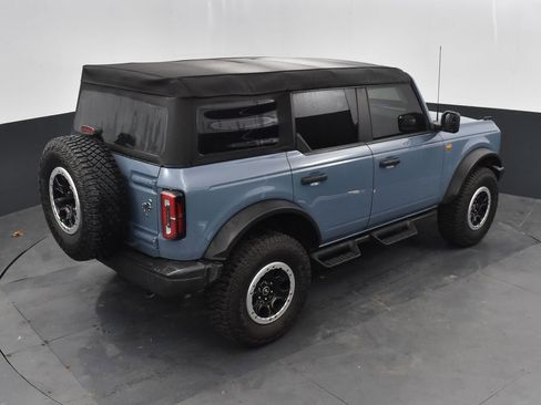 Used 2023 Ford Bronco Badlands w/ Sasquatch Package AWD/4WD image 25