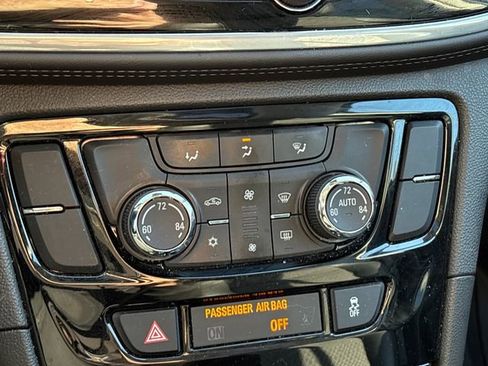 Used 2019 Buick Encore Sport Touring AWD/4WD image 16