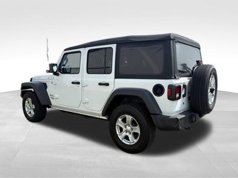 Used 2018 Jeep Wrangler Unlimited Sport S AWD/4WD image 2