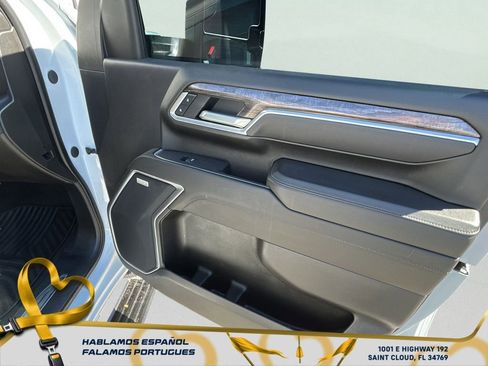 Used 2025 Chevrolet Silverado 2500 LTZ w/ LTZ Plus Package image 27