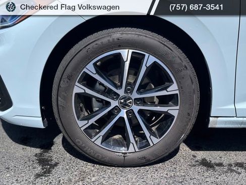 Used 2025 Volkswagen Jetta Sport image 5
